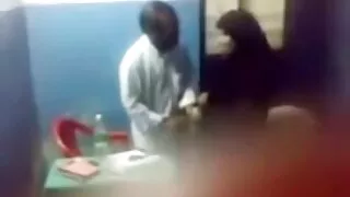 Γραμματέας Milf με μεγάλο στήθος γεμάτη ντονγκ - 2022-02-22 11:00:54